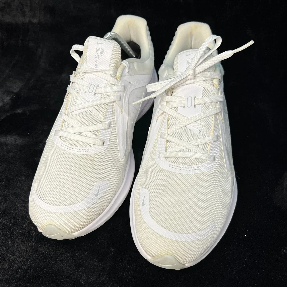 Nike Quest 5 DD0204-100 Men's 10 Running Shoes White Pure Platinum‎ Sneakers